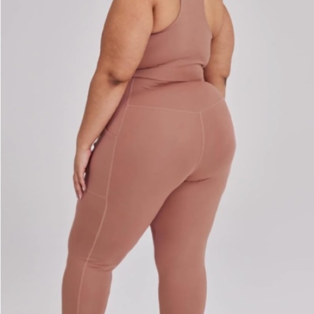Girlfriend Collective Rosebud High-Rise Pocket Legging - Picture 2 of 7